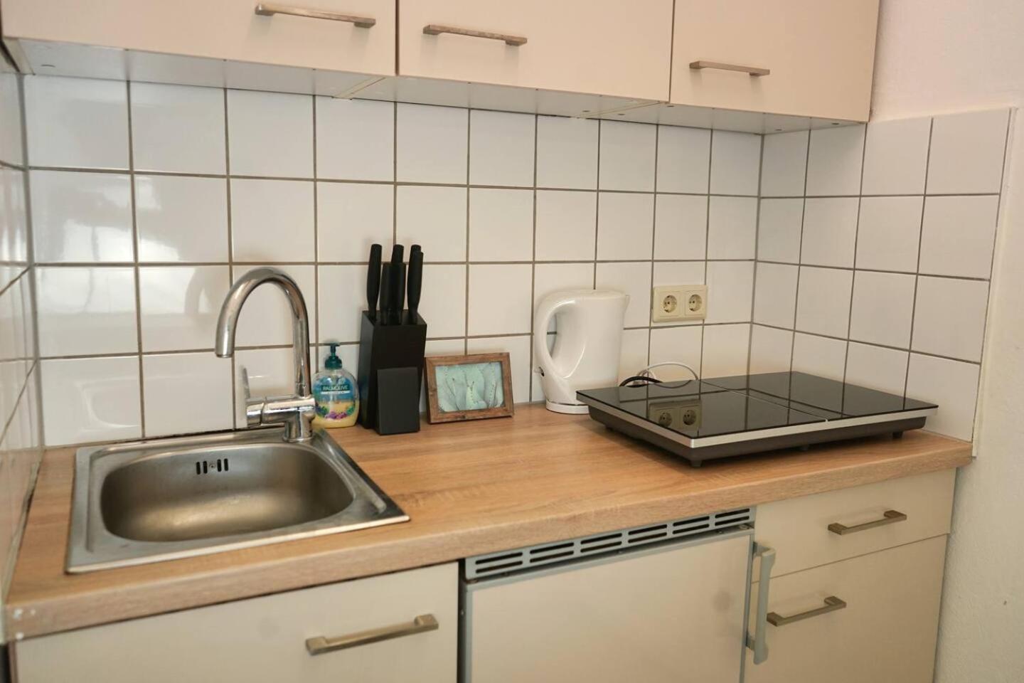 Beautiful Apartments Near Hauptbahnhof Виена Екстериор снимка