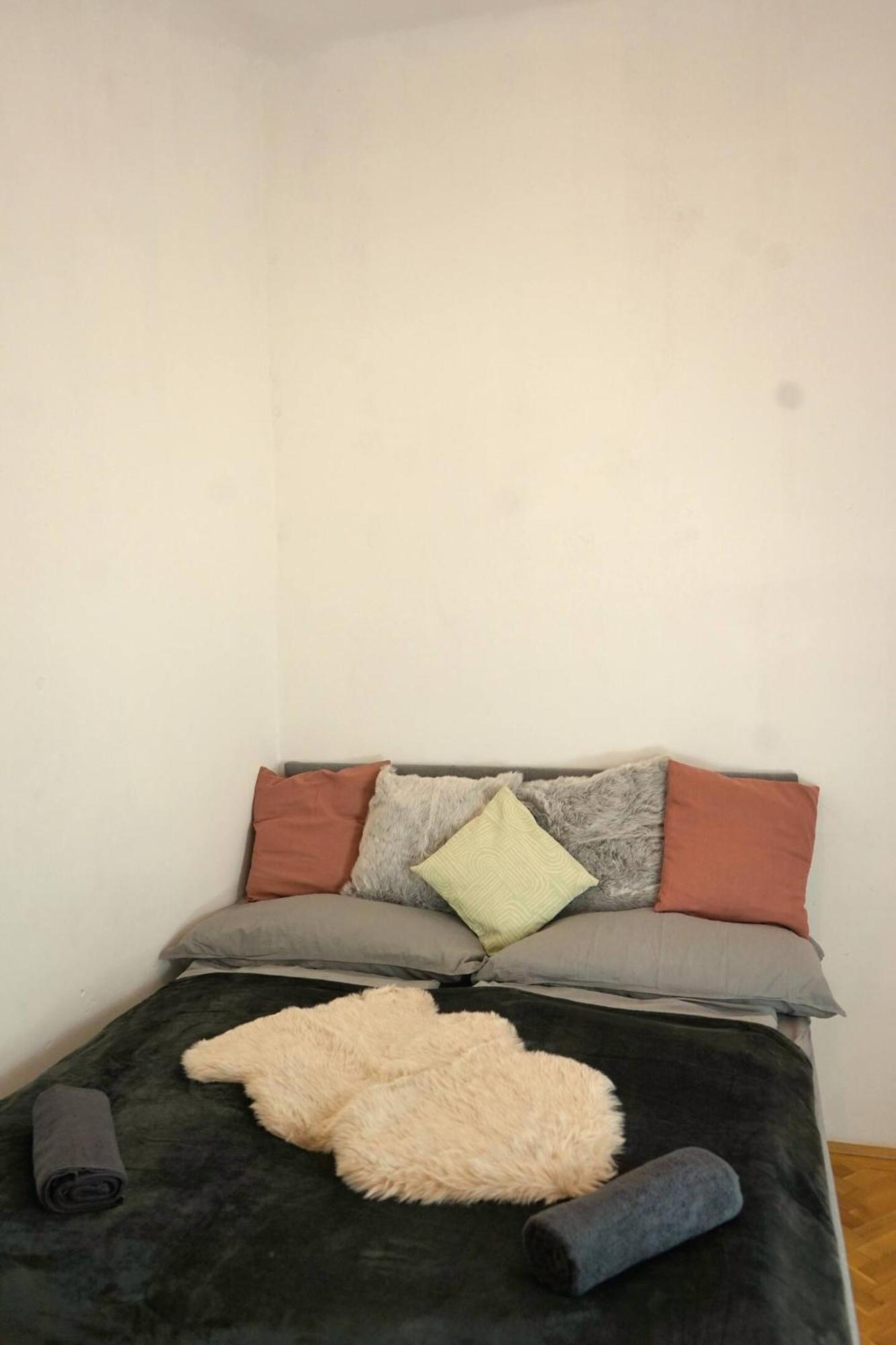 Beautiful Apartments Near Hauptbahnhof Виена Екстериор снимка