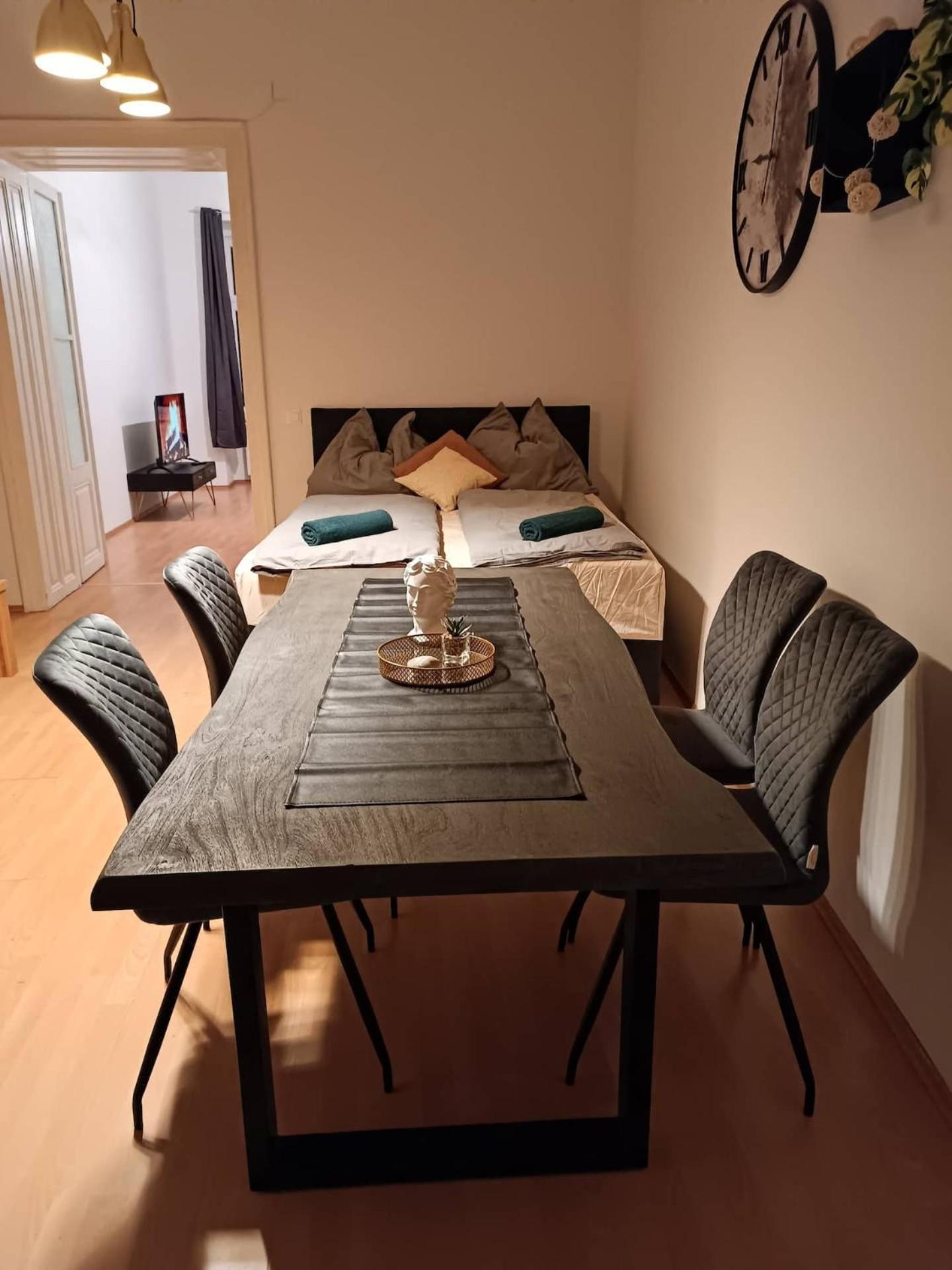 Beautiful Apartments Near Hauptbahnhof Виена Екстериор снимка